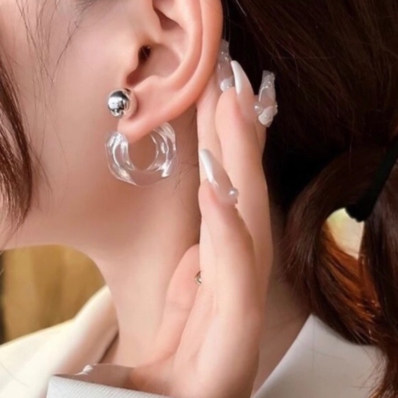 ✨3for$38 New Zara Translucent Chunky Hoop Ball Back Earrings - Picture 12 of 16
